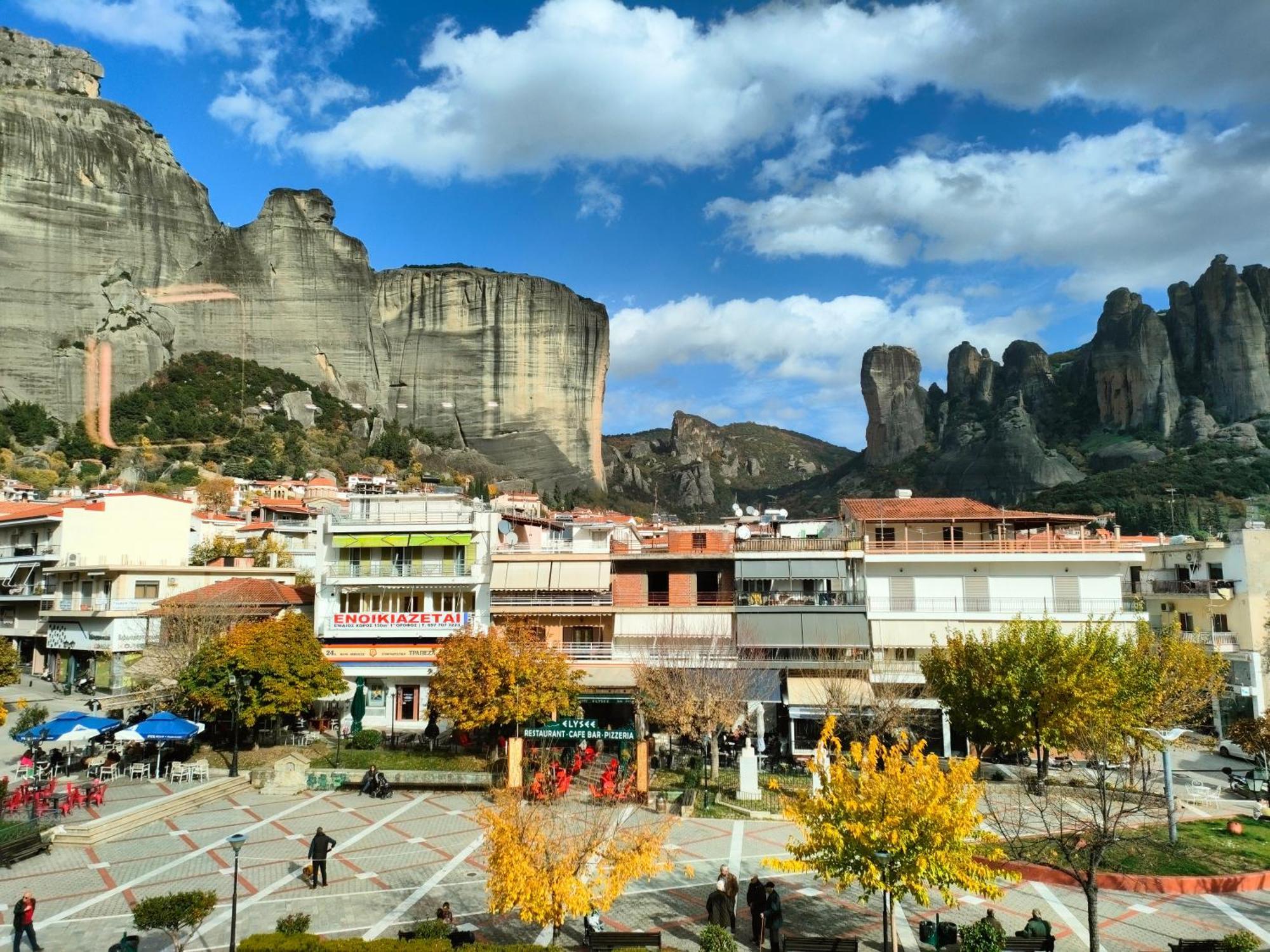 カランバカMeteora Scenic Loftアパートメント エクステリア 写真
